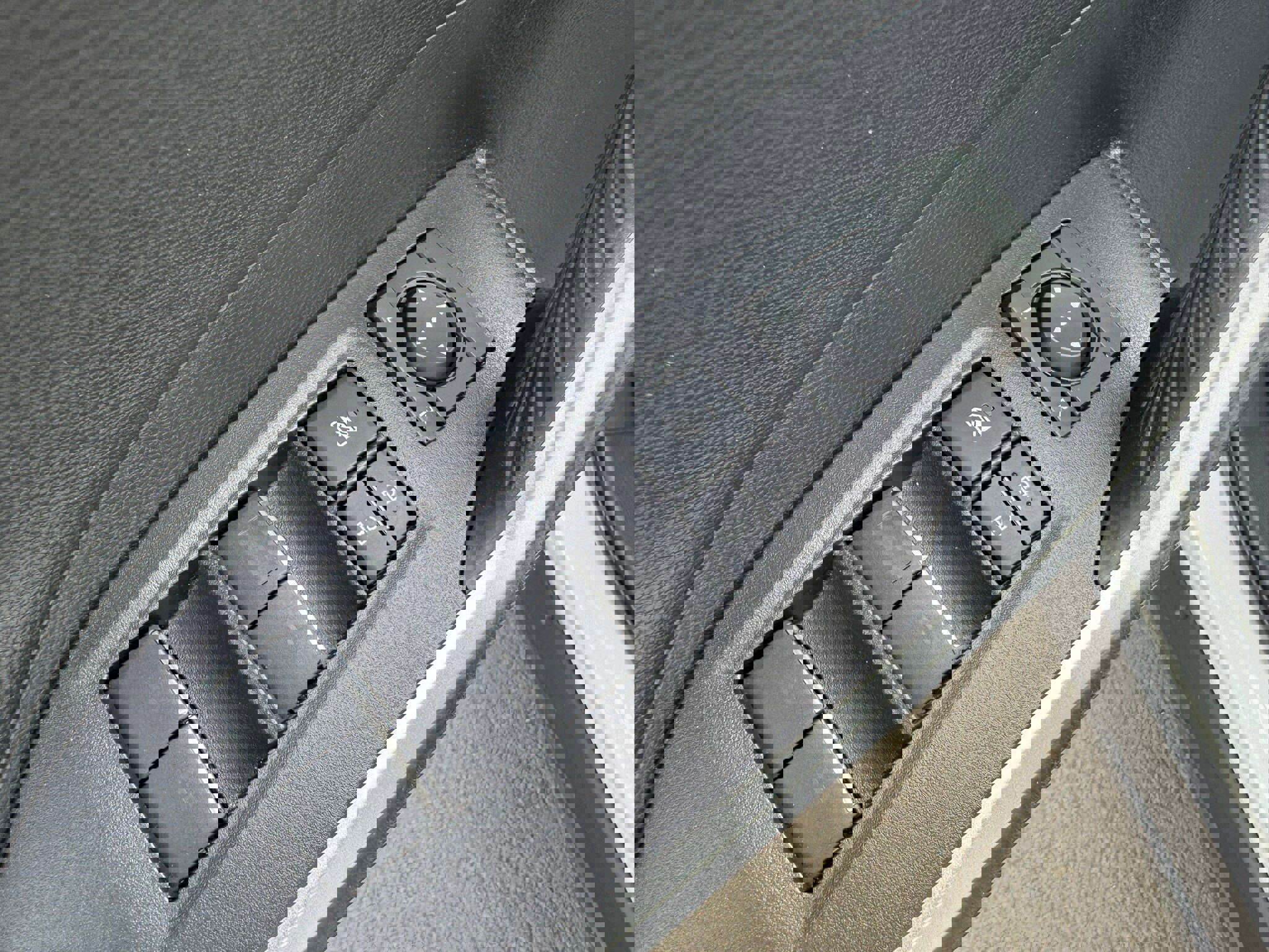 Used 2022 Toyota RAV4 XSE w/ Weather Package image 32