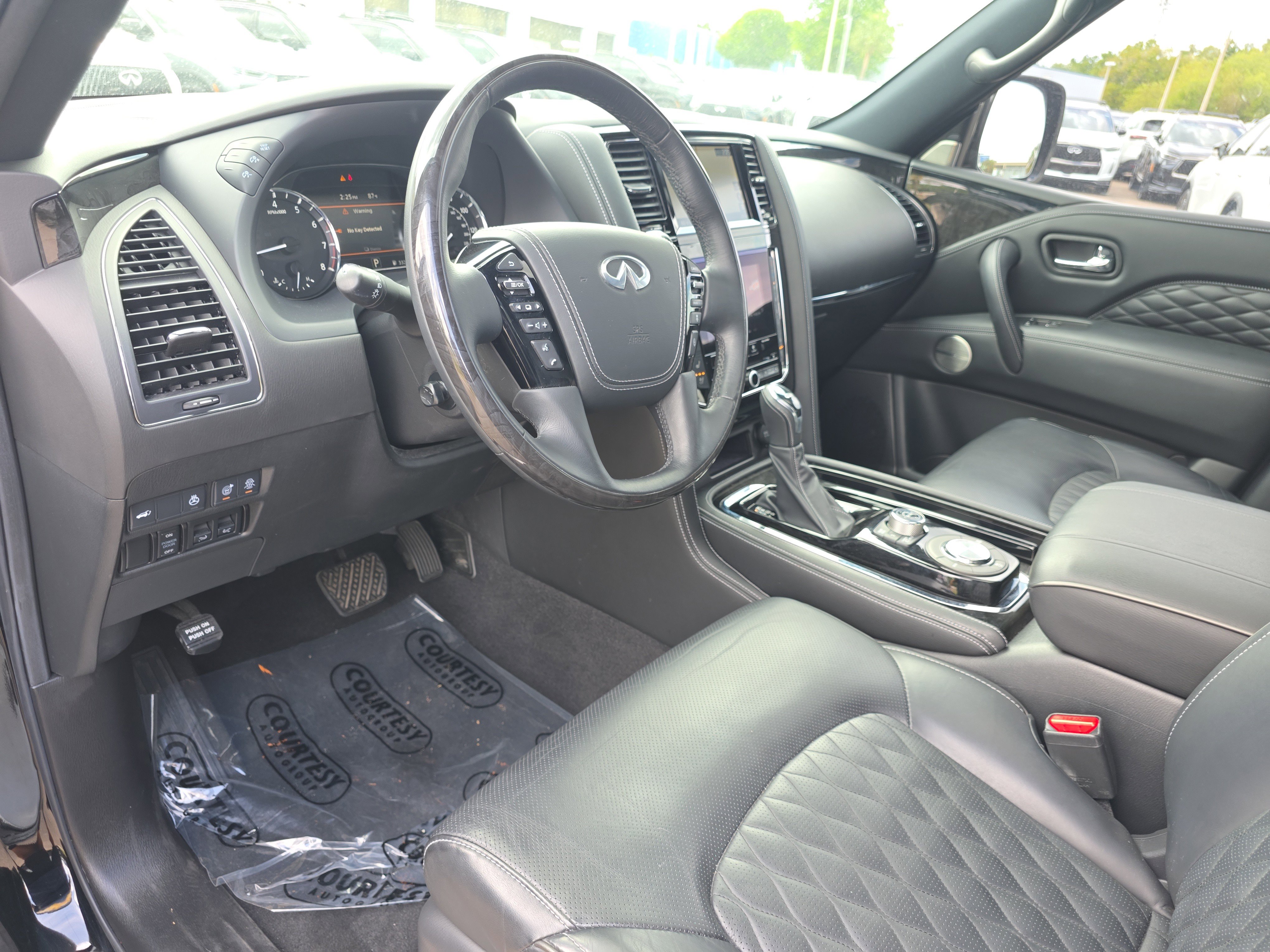 Used 2021 INFINITI QX80 Sensory w/ All-Season Package image 11