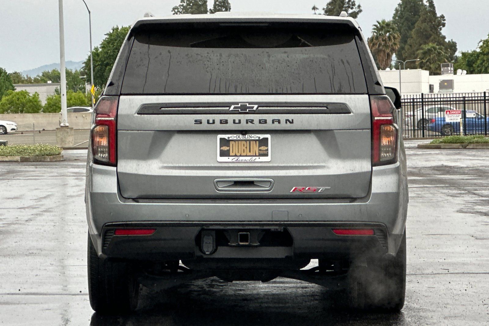 Used 2023 Chevrolet Suburban RST w/ Luxury Package image 5