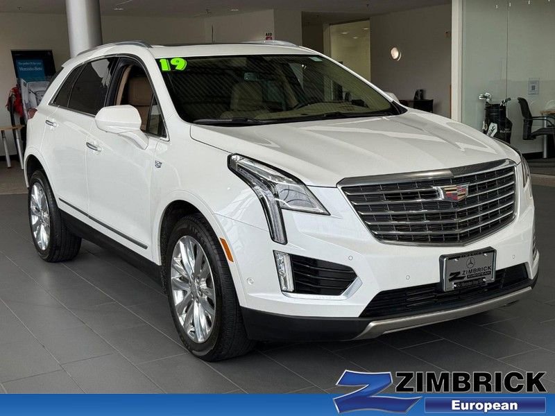 Used 2019 Cadillac XT5 Platinum w/ Trailering Package AWD/4WD image 1