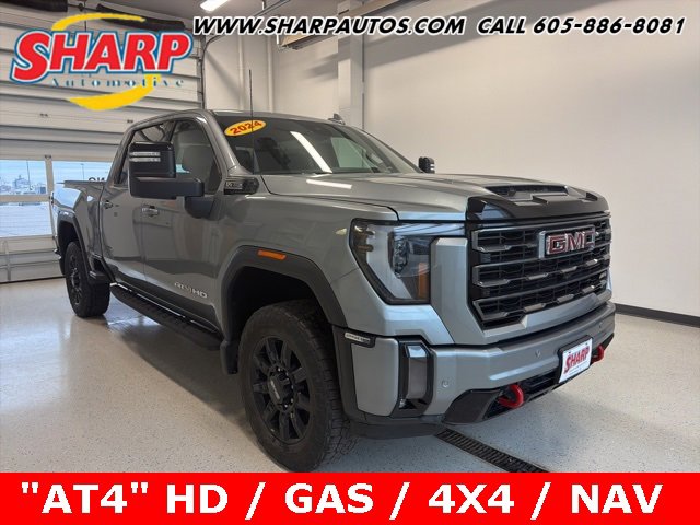 Used 2024 GMC Sierra 2500 AT4 image 1