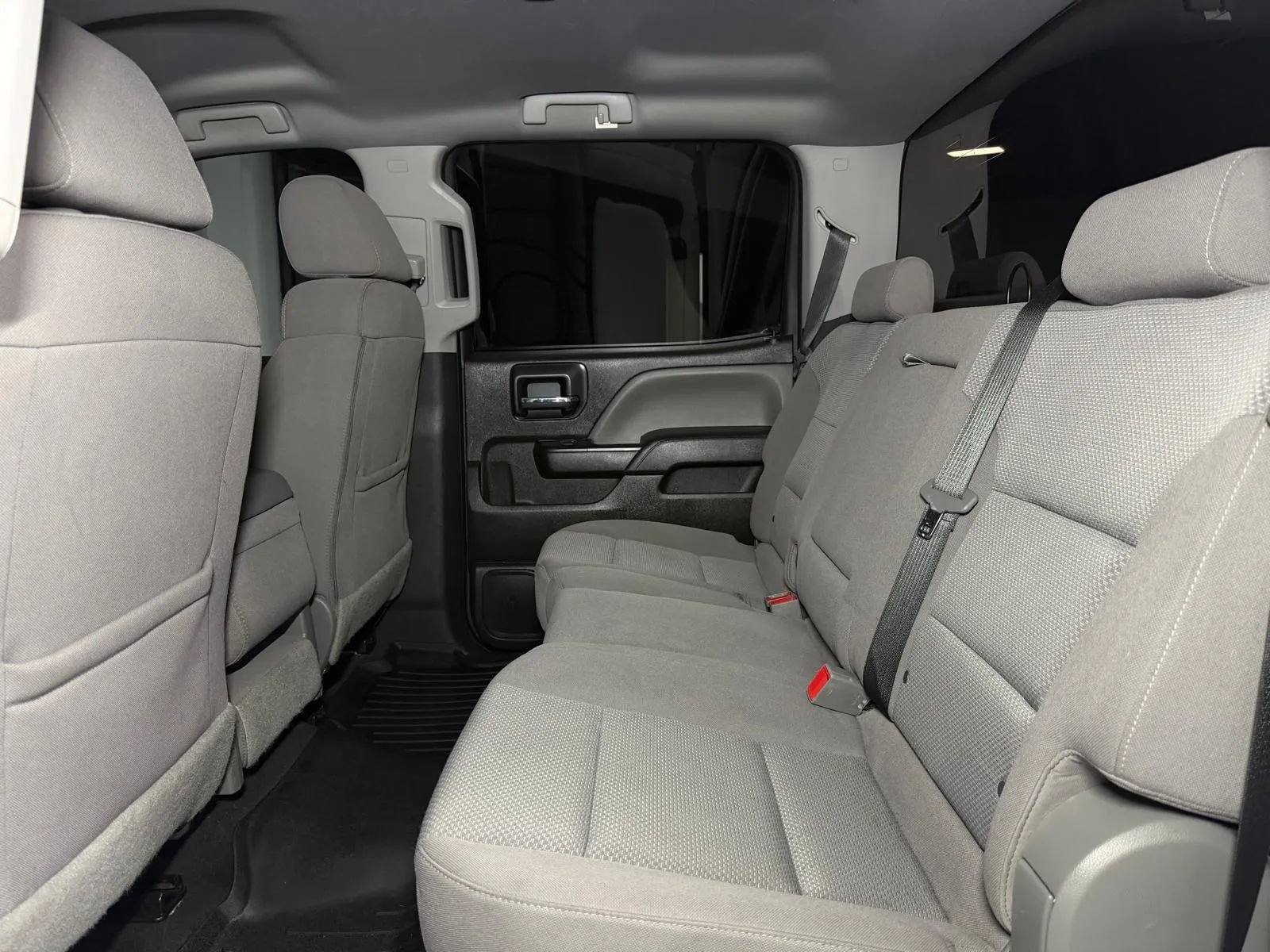 Used 2018 Chevrolet Silverado 1500 Custom w/ Custom Value Package RWD image 16