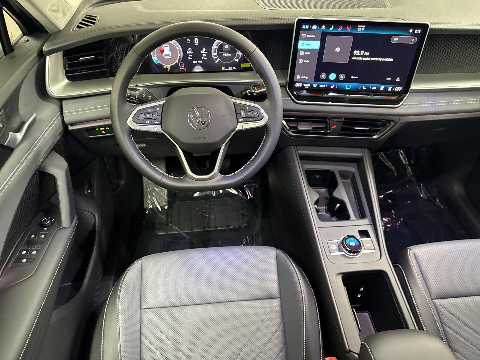 New 2026 Volkswagen Tiguan SE AWD/4WD image 13