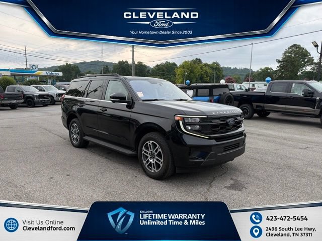 Used 2025 Ford Expedition Active AWD/4WD image 1