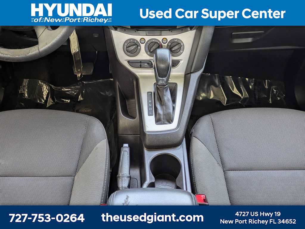 Used 2014 Ford Focus SE FWD image 19