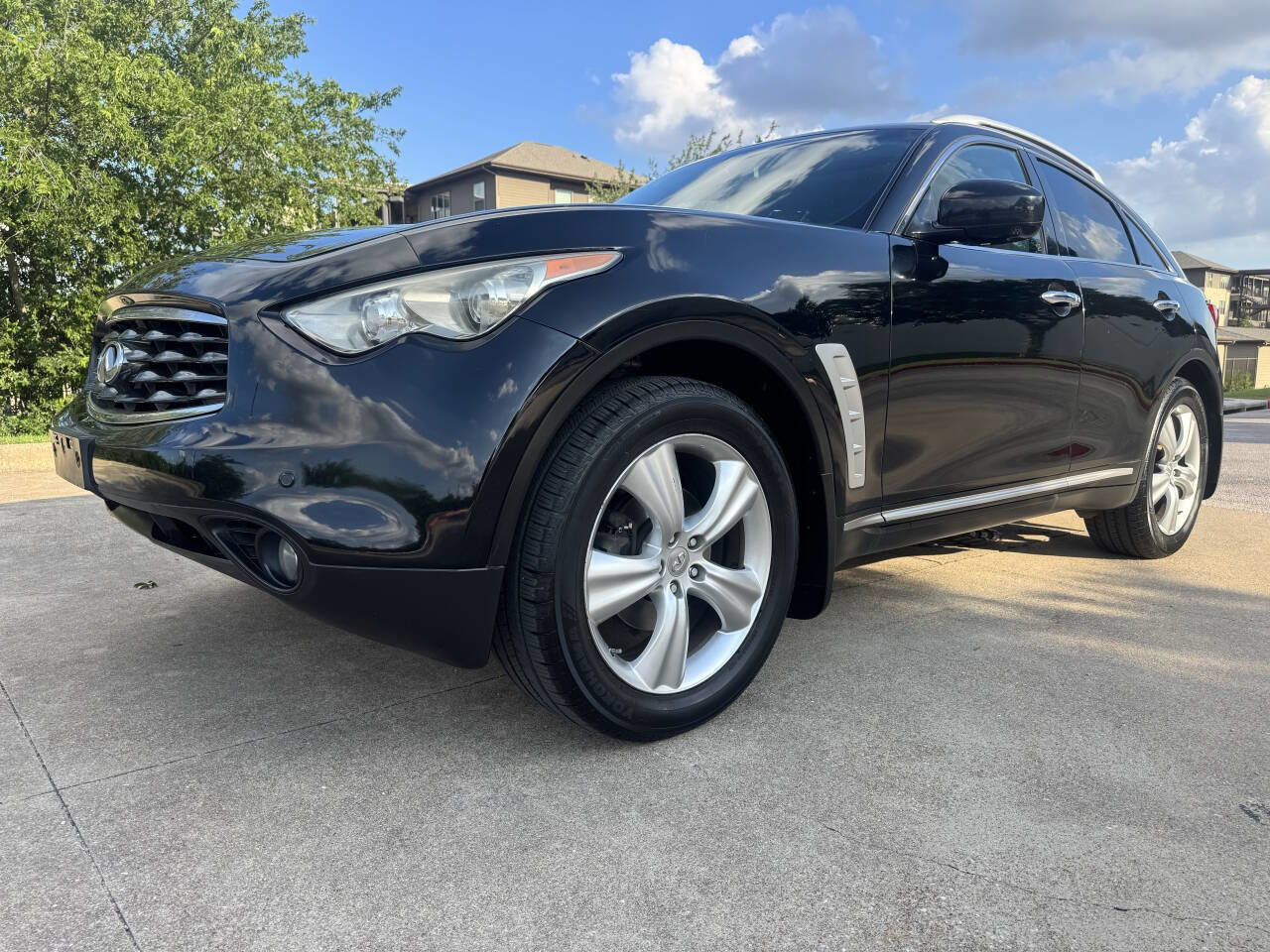 Used 2010 INFINITI FX35 AWD w/ Navigation Pkg image 8