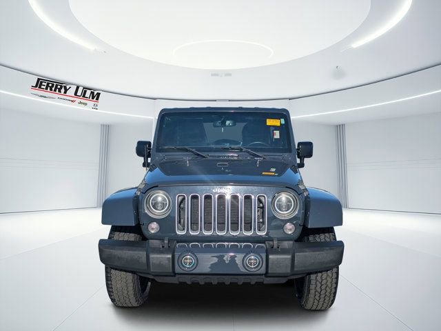 Used 2017 Jeep Wrangler Unlimited Sahara AWD/4WD image 8