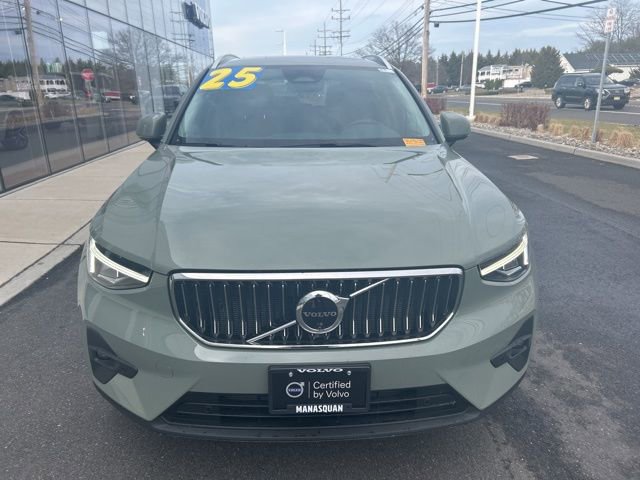 Certified 2025 Volvo XC40 B5 Plus image 7