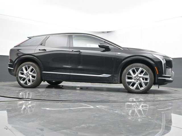 New 2025 Cadillac Optiq Luxury 1 w/ LPO, Floor Liner Package image 46