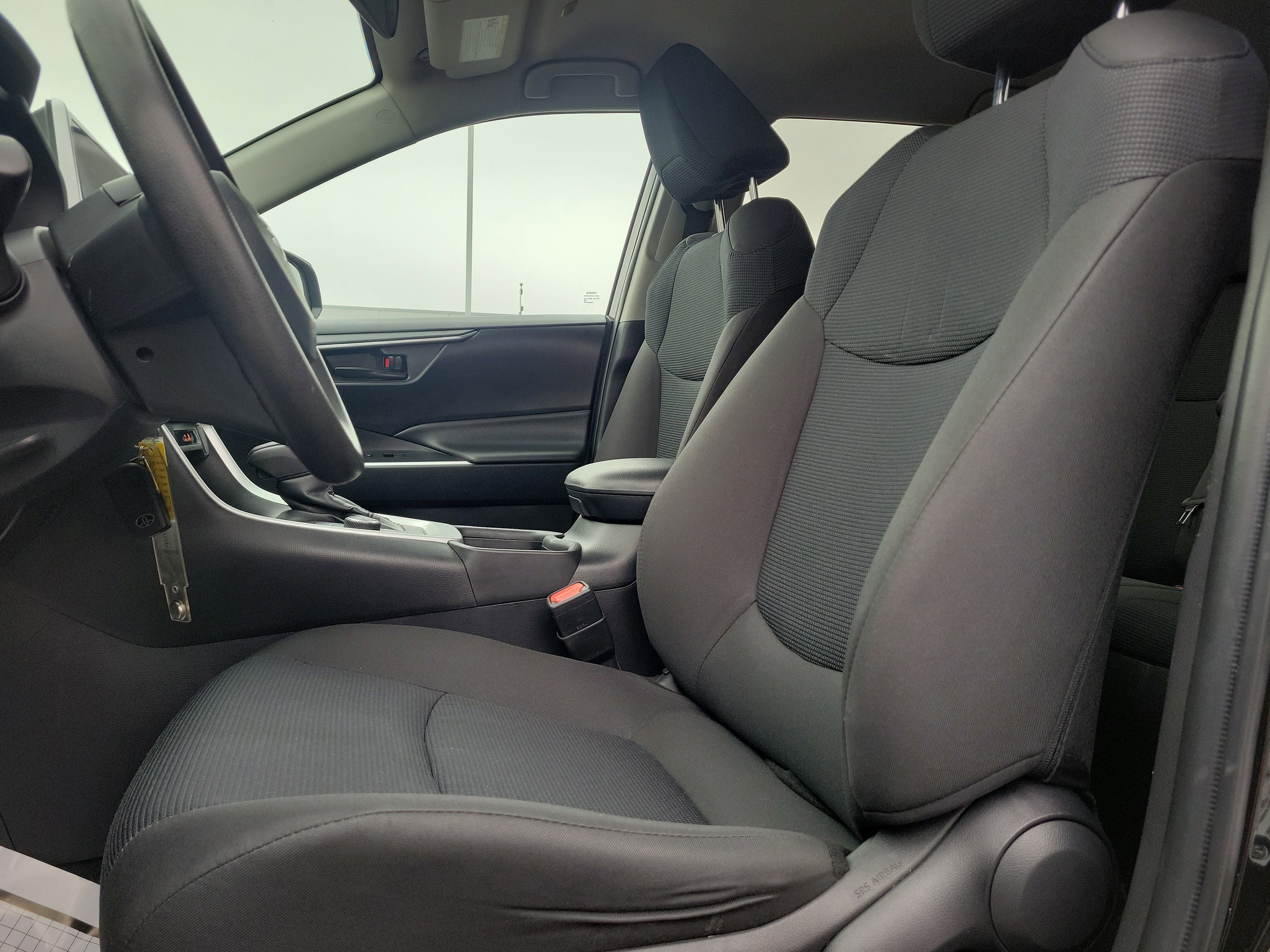 Used 2024 Toyota RAV4 LE image 17