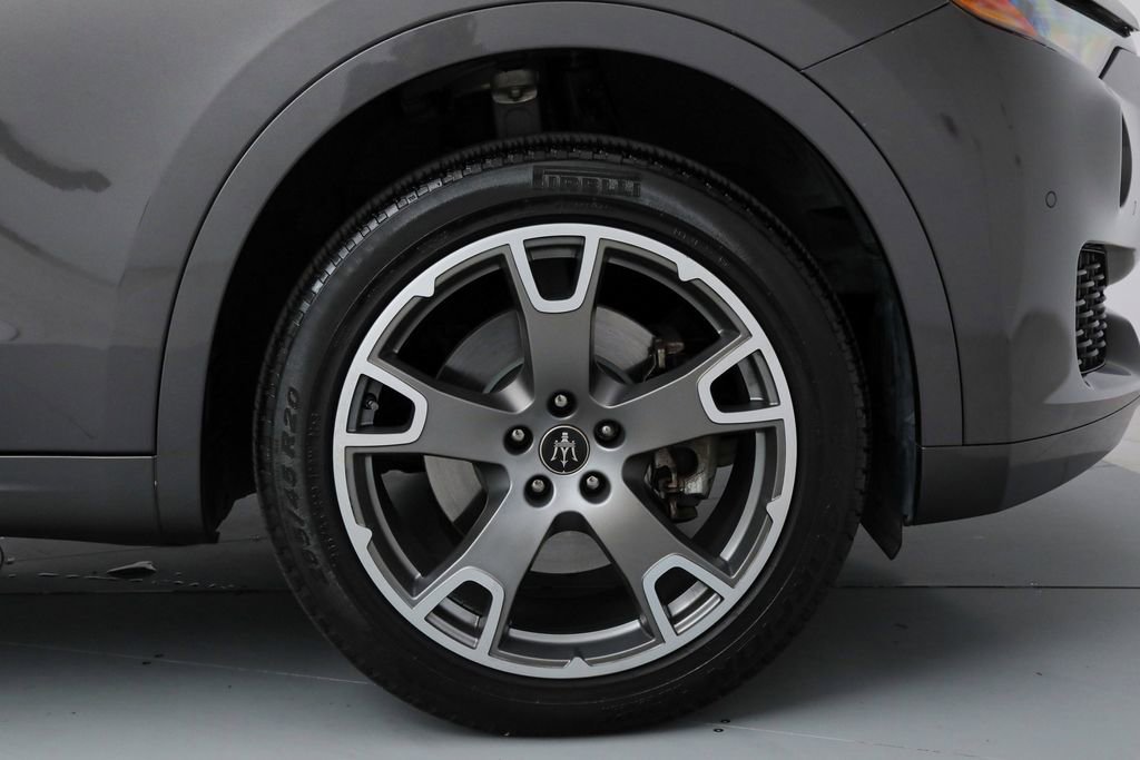 Certified 2023 Maserati Levante GT AWD/4WD image 20