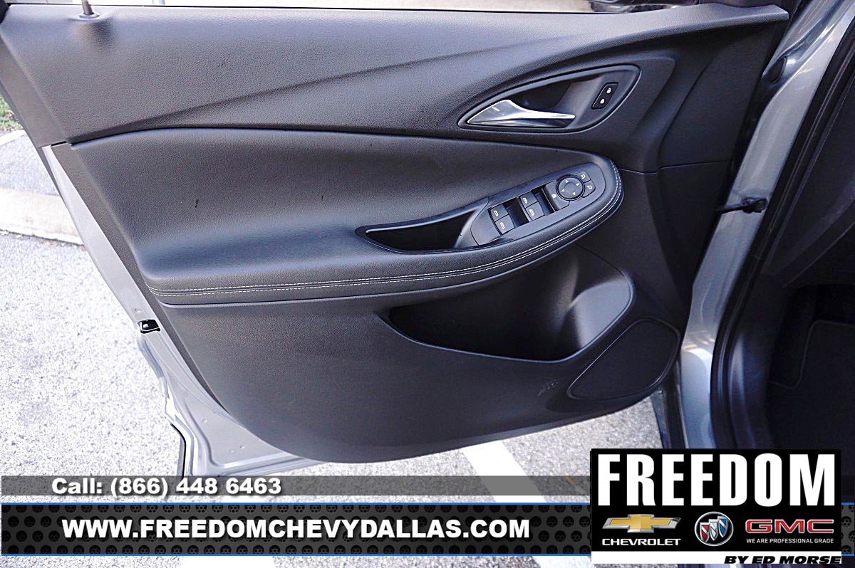 Certified 2025 Buick Encore GX Preferred FWD image 31