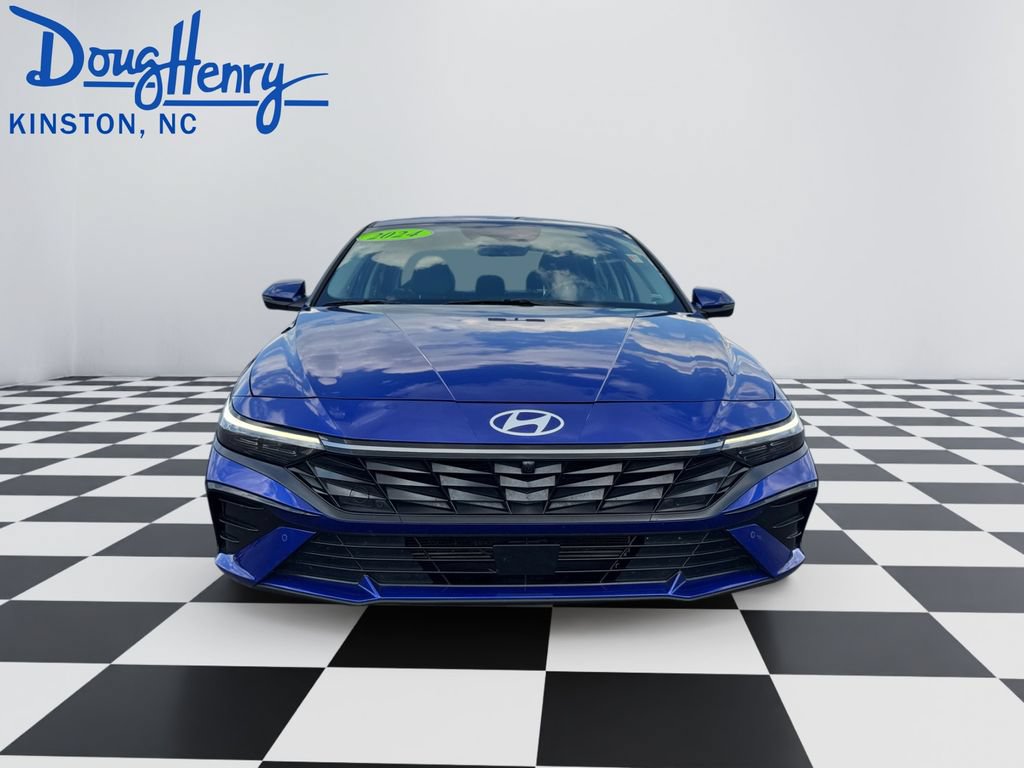 Used 2024 Hyundai Elantra Limited FWD image 8