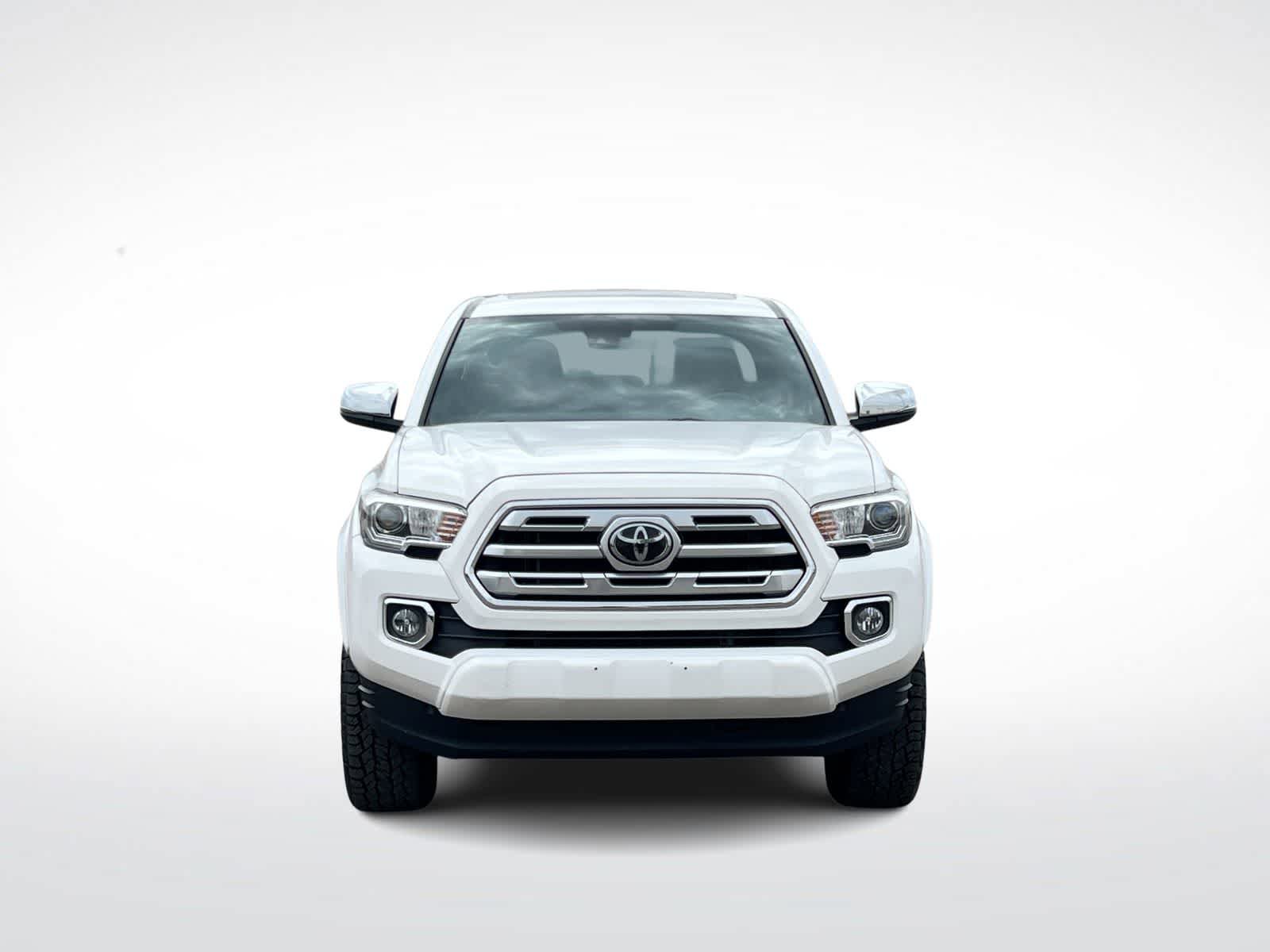 Used 2019 Toyota Tacoma Limited AWD/4WD image 3