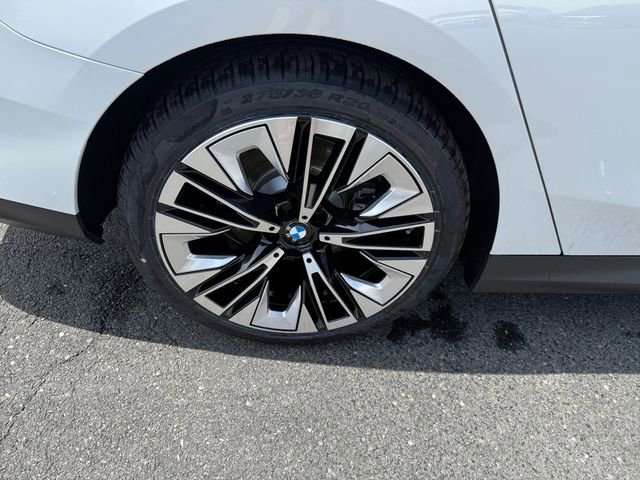 New 2026 BMW 530i xDrive AWD/4WD image 17