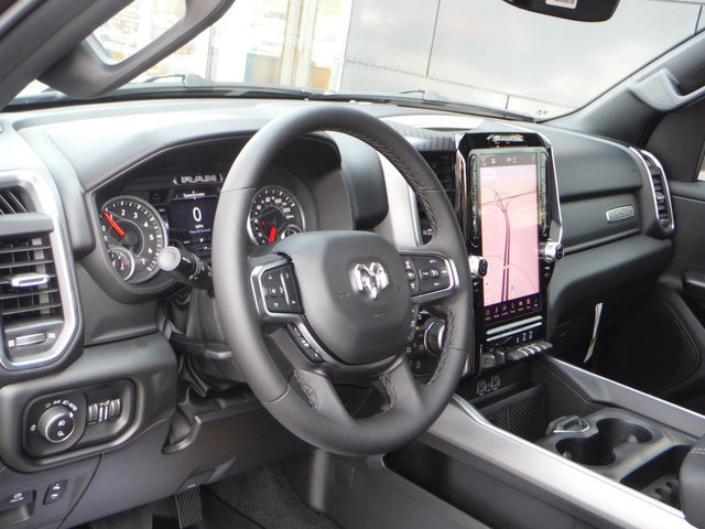 New 2027 RAM 1500 4x4 Crew Cab image 3