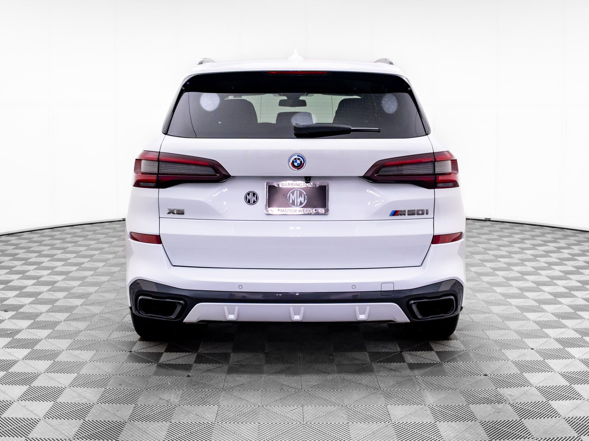 Certified 2023 BMW X5 M50i w/ Executive Package image 4