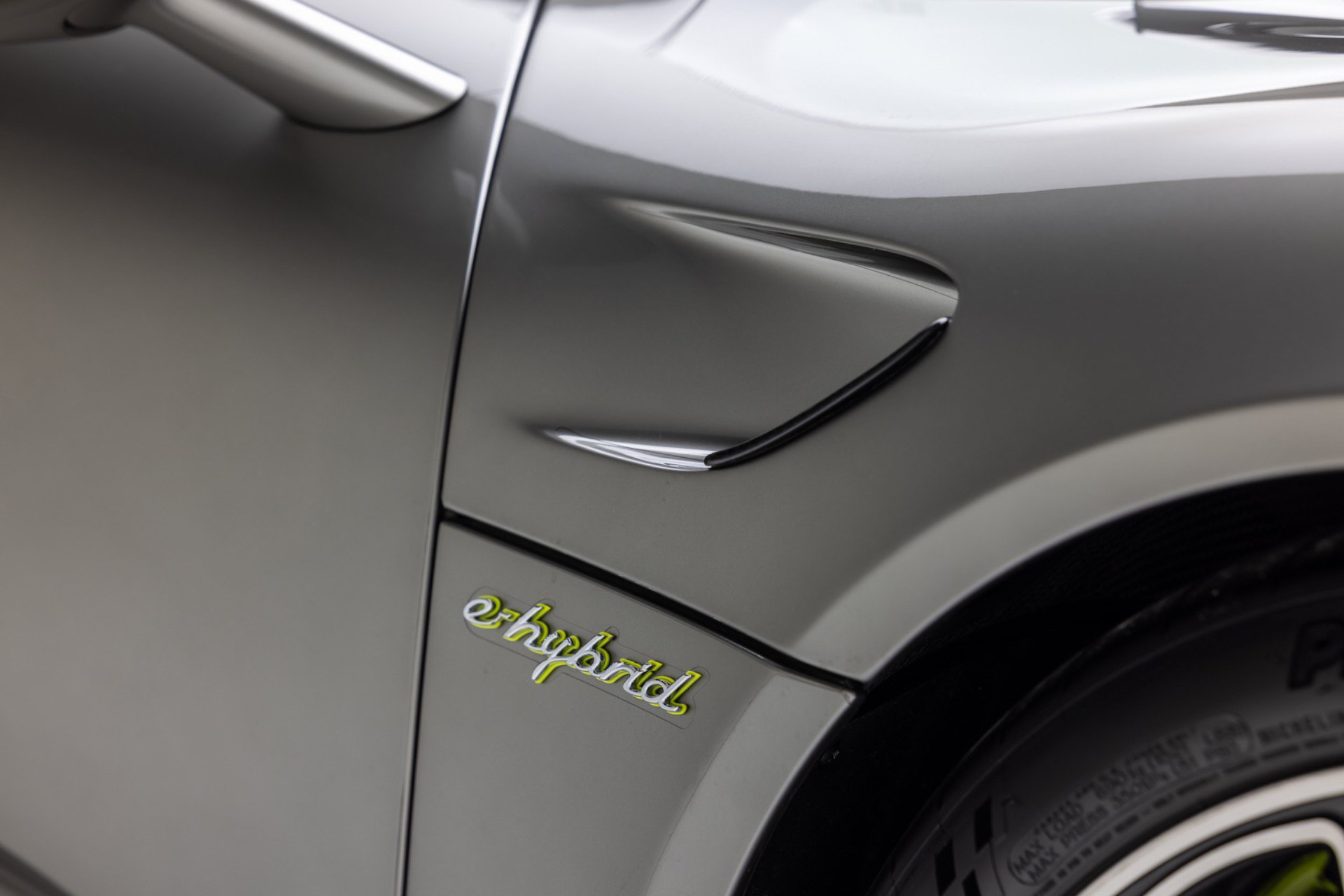 Used 2015 Porsche 918 Spyder AWD/4WD image 42