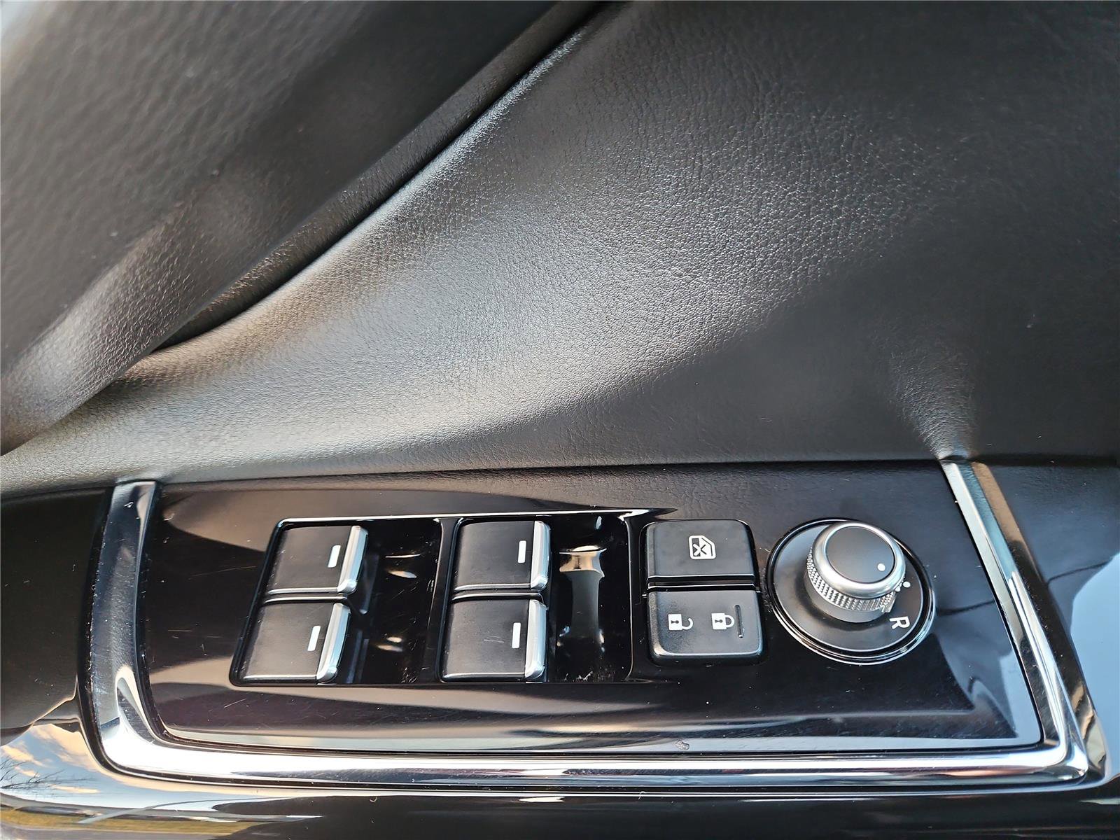 Used 2023 MAZDA CX-9 Touring image 13