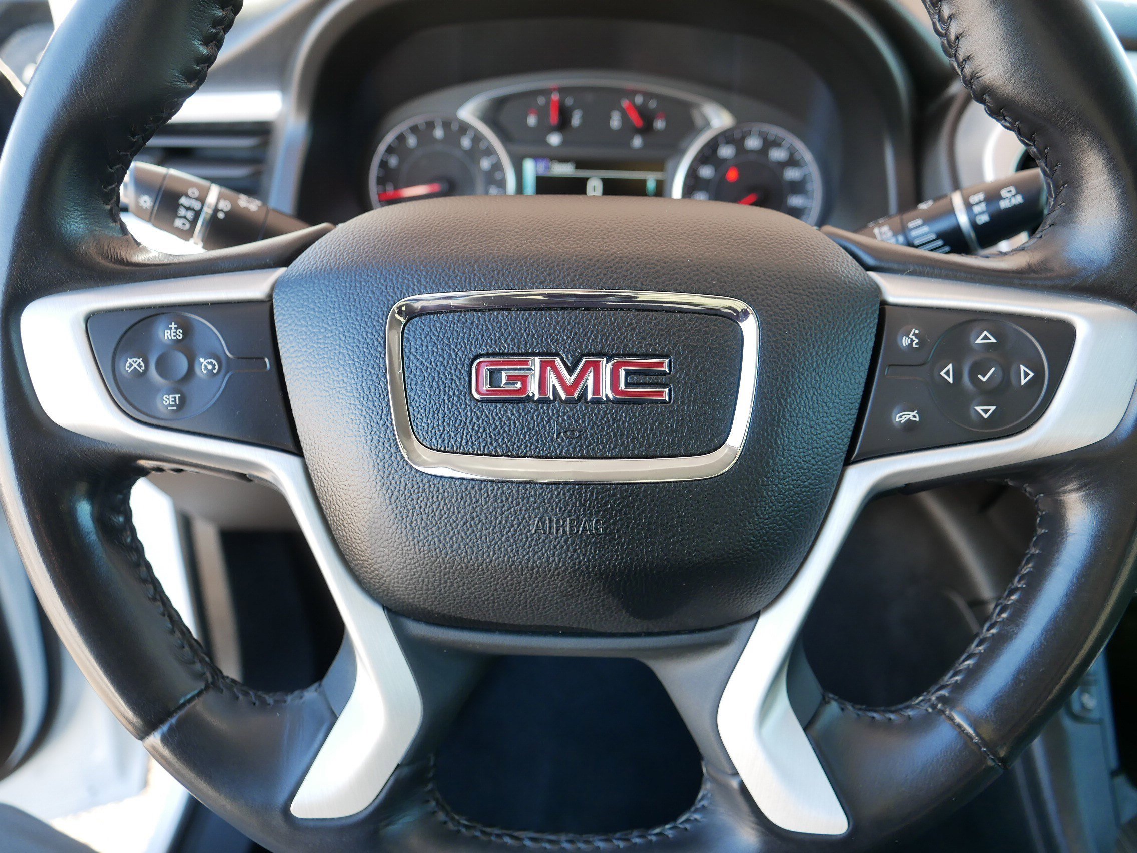 Used 2019 GMC Acadia SLT image 25