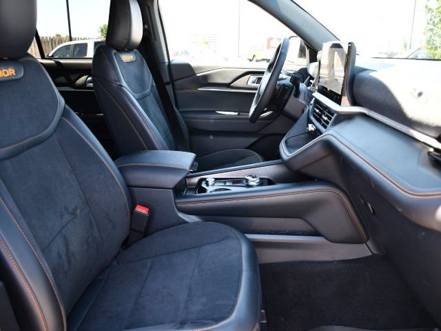 Used 2026 Ford Explorer Tremor w/ Tremor Convenience Package AWD/4WD image 32