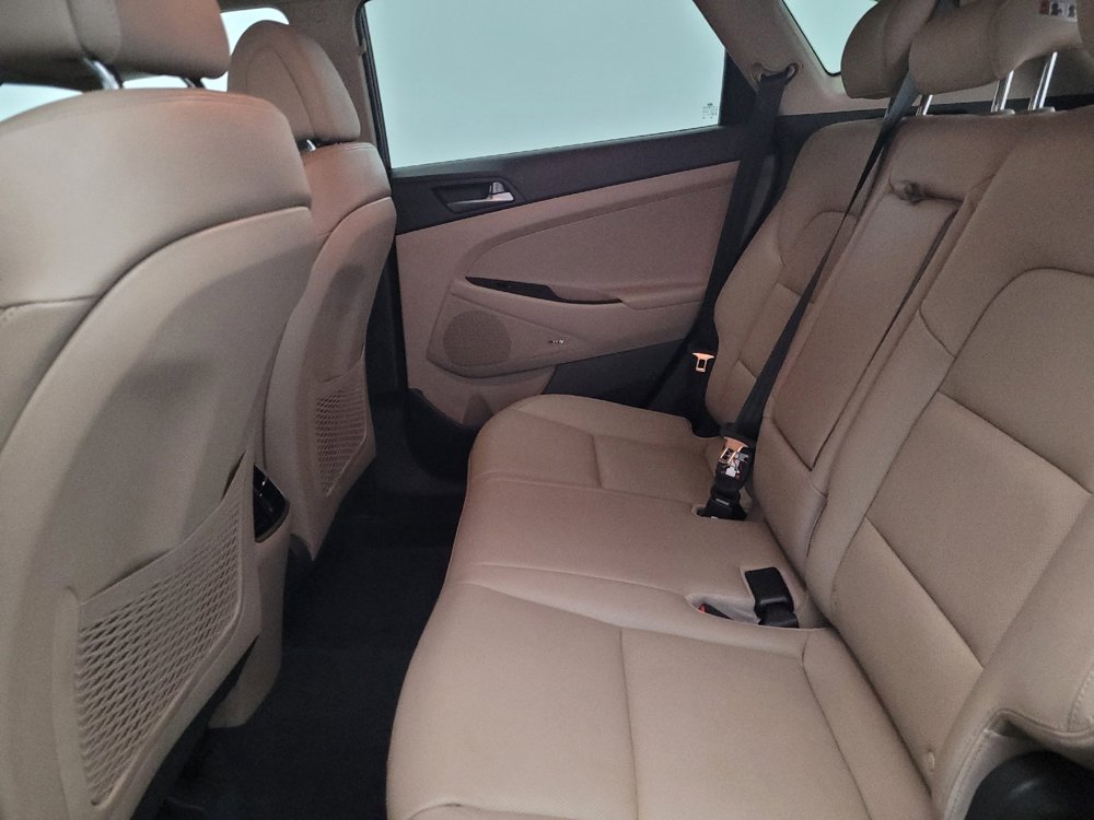 Used 2017 Hyundai Tucson SE Plus w/ Cargo Package image 18