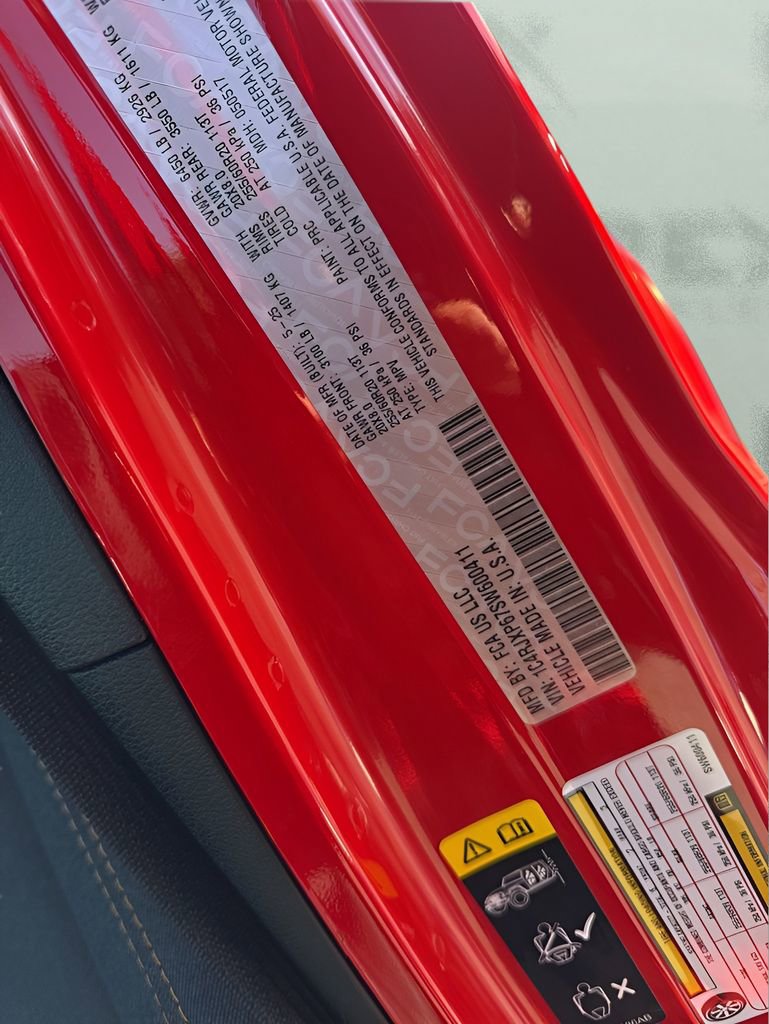 Used 2025 Jeep Wrangler Unlimited Sahara w/ Safety Group AWD/4WD image 35