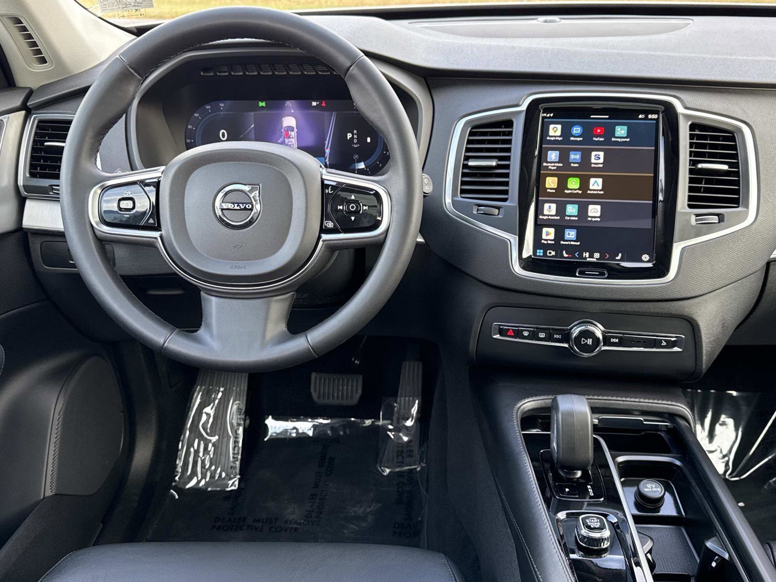 Used 2024 Volvo XC90 B5 Core w/ Protection Package Premier image 2