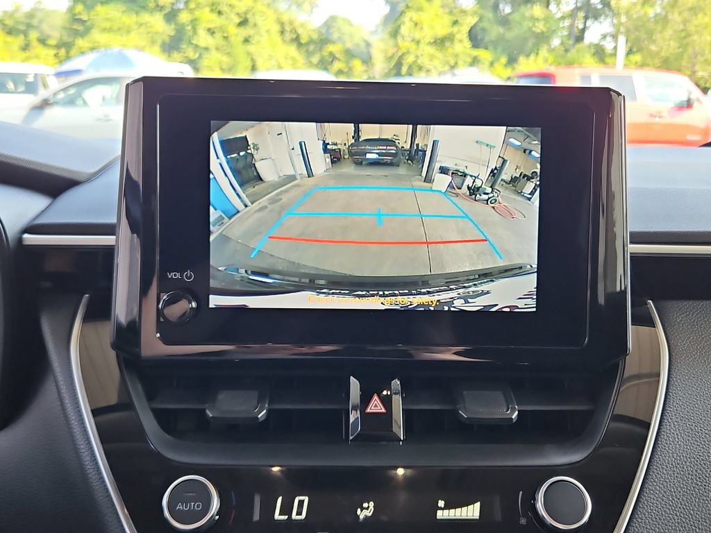 Used 2024 Toyota Corolla LE FWD image 17
