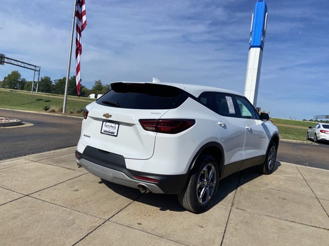 Used 2025 Chevrolet Blazer LT FWD image 11