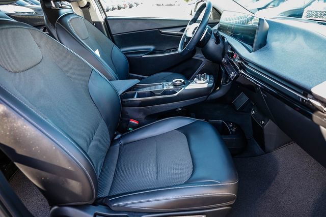 Used 2024 Kia EV6 Light RWD image 19