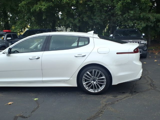 Used 2018 Kia Stinger RWD image 5