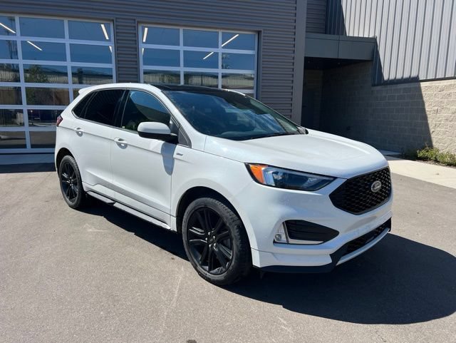 Used 2024 Ford Edge ST-Line AWD/4WD image 3