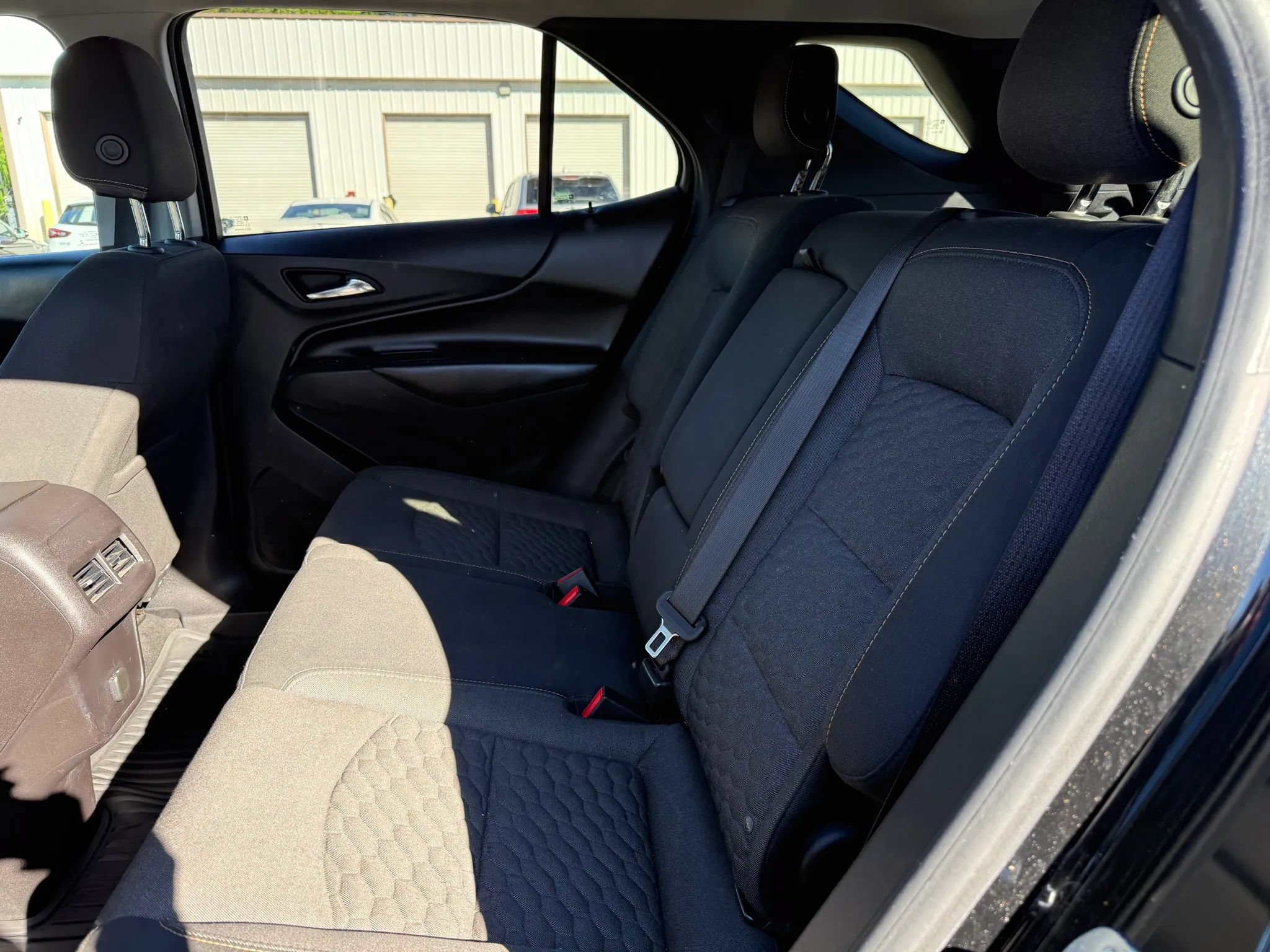 Used 2018 Chevrolet Equinox LT FWD image 21