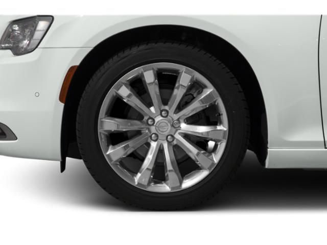 Used 2019 Chrysler 300 Touring w/ Sport Appearance Package RWD image 11