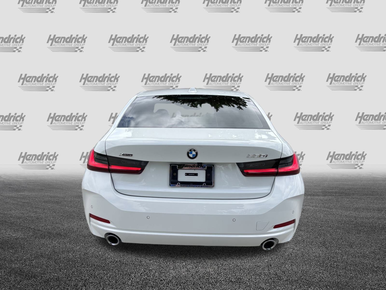 Used 2025 BMW 330i xDrive Sedan w/ Convenience Package AWD/4WD image 8
