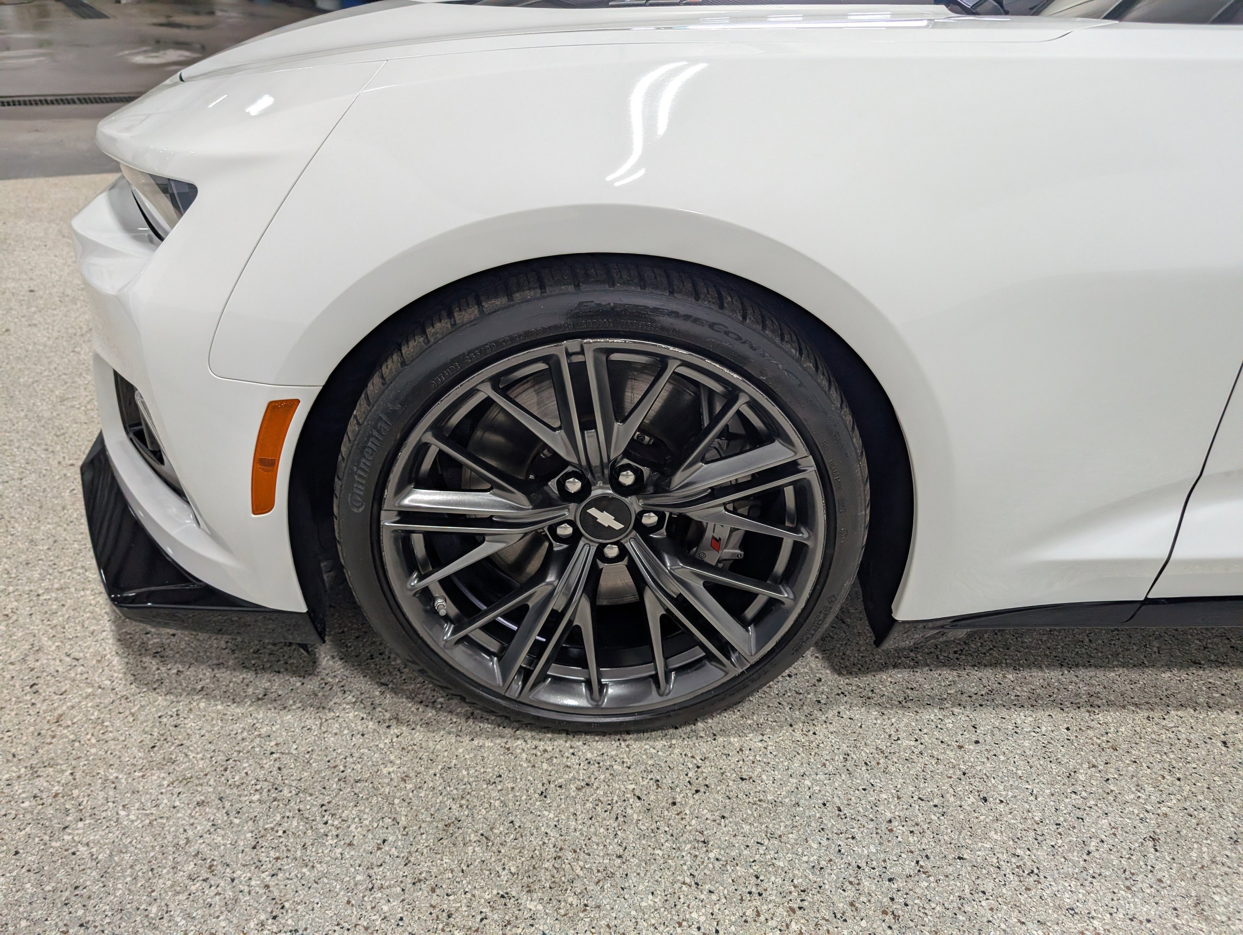 Used 2018 Chevrolet Camaro ZL1 RWD image 11