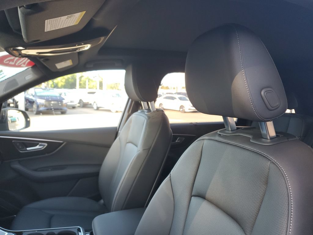 Certified 2025 Audi Q7 2.0T Premium Plus w/ Premium Plus Package AWD/4WD image 23