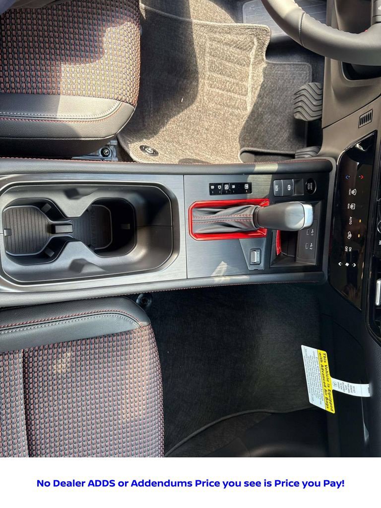New 2026 Nissan Kicks SR w/ Illumination Package FWD image 22