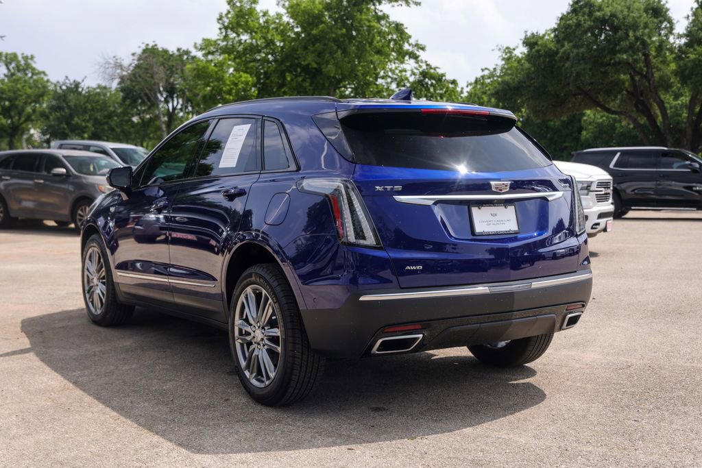 Certified 2025 Cadillac XT5 Sportv w/ Technology Package AWD/4WD image 3