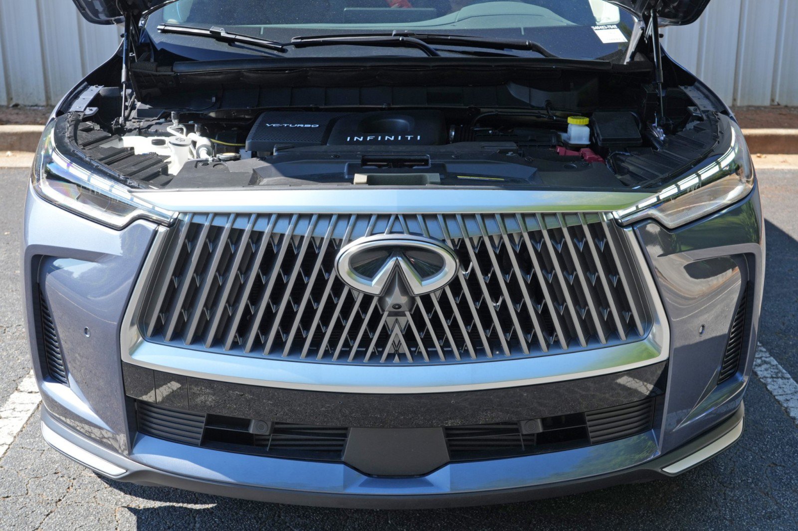 Used 2026 INFINITI QX60 Luxe w/ Cargo Package FWD image 8