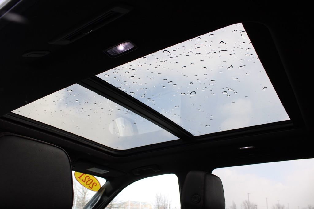 Used 2021 Chevrolet Suburban RST image 29