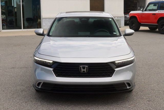 Used 2023 Honda Accord EX image 2