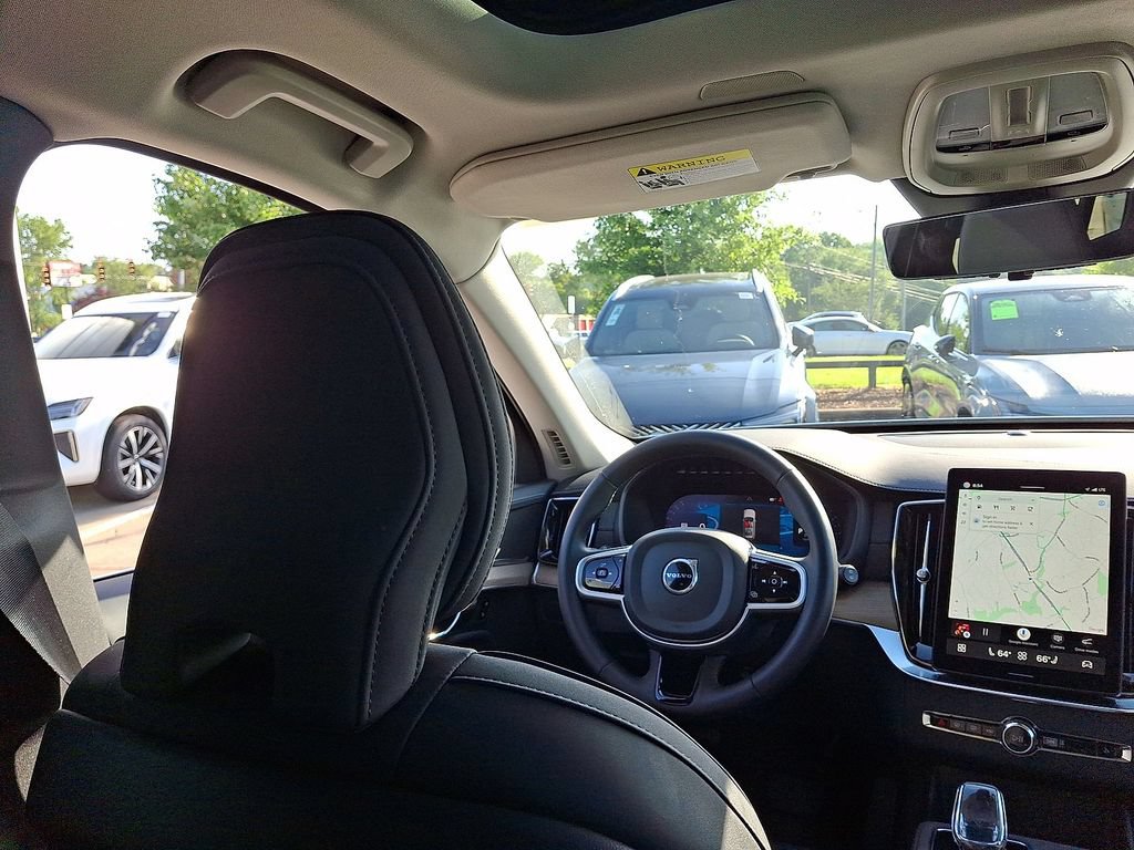 Certified 2025 Volvo XC90 B5 Core AWD/4WD image 15