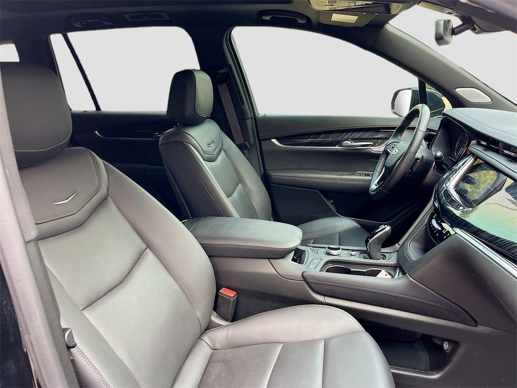 Used 2024 Cadillac XT6 Premium Luxury w/ LPO, Floor Liner Package image 30