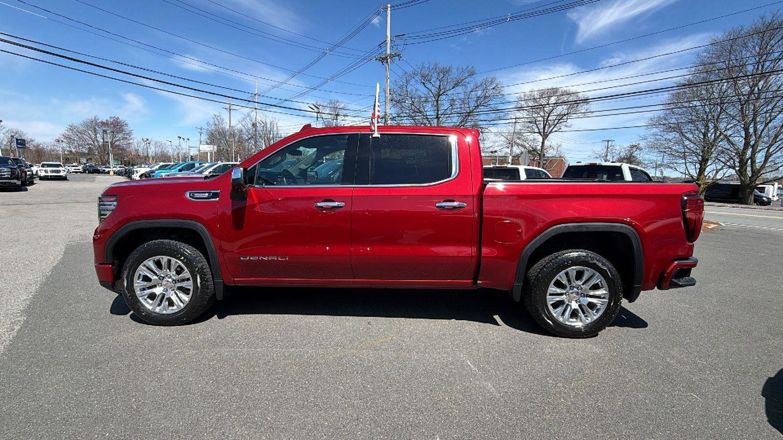 Used 2023 GMC Sierra 1500 Denali AWD/4WD image 4