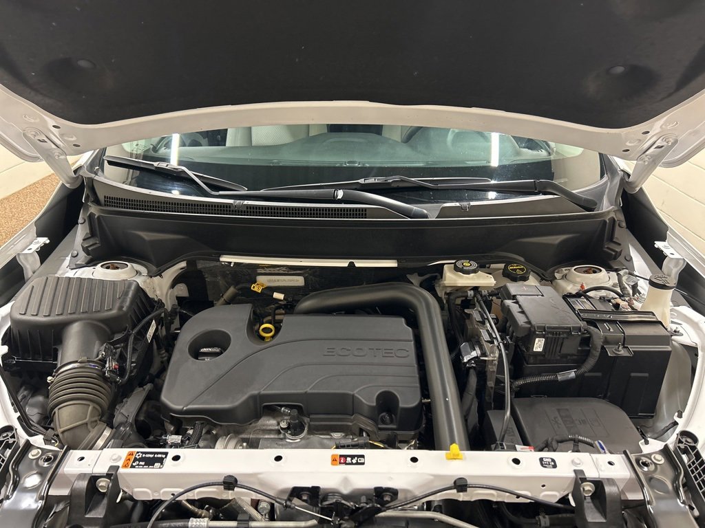 Used 2024 GMC Terrain SLE image 12