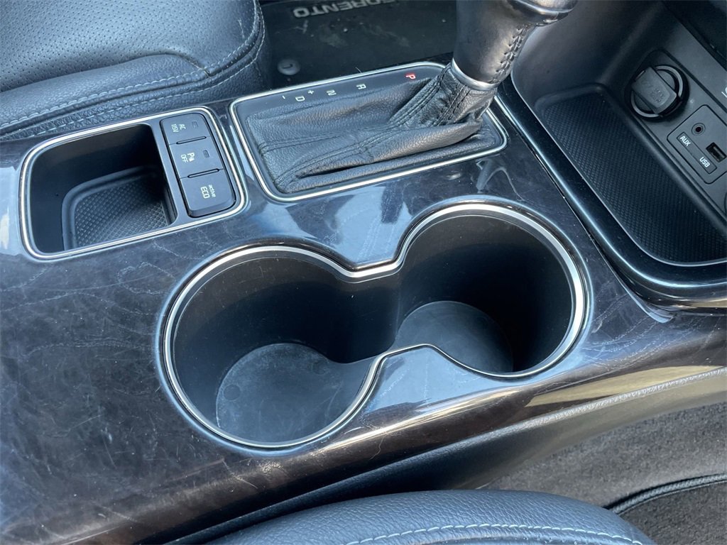 Used 2014 Kia Sorento SX w/ 3rd Row Package image 29