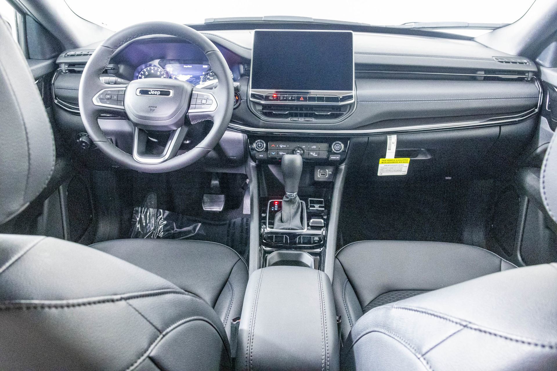 New 2026 Jeep Compass Latitude image 4