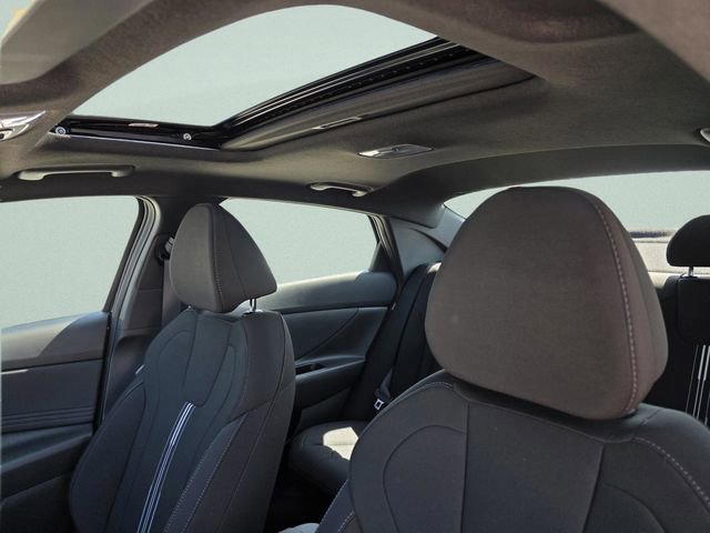 New 2026 Hyundai Elantra SEL Sport Premium FWD image 31